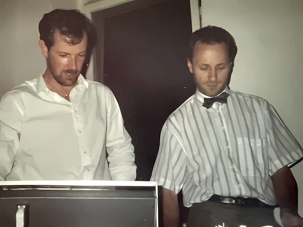 Ehrenfried 'Freddy' Leitner (&dagger;) & Ing. Thomas Klock in den Wiener Redaktionsr&auml;umen